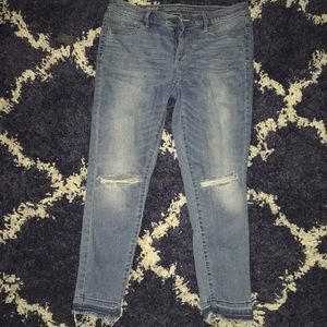 Mossimo mid rise denim leggings crop and ripped